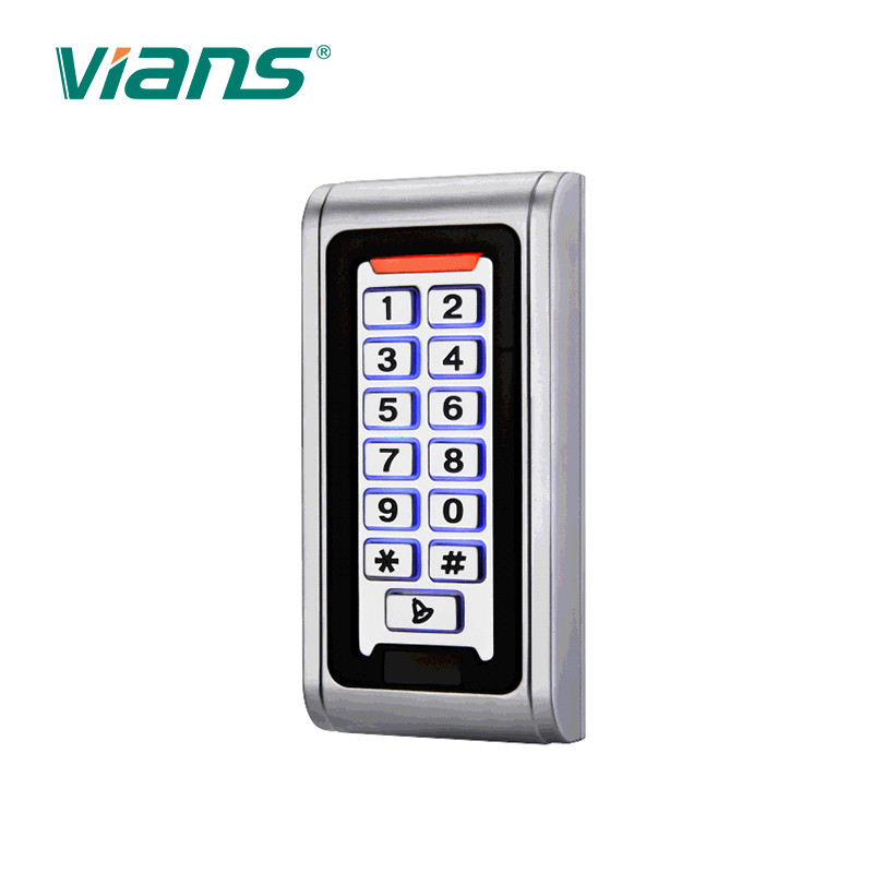 IP68 กันน้ำหนึ่งประตู Access Control 2000 บัตร Wiegand 26 34 การอนุมัติ CE / FCC